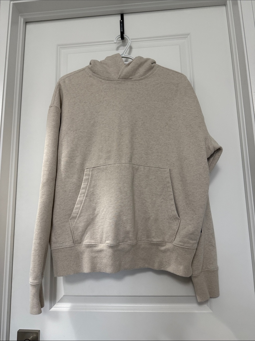 American Eagle Outfitters Men's Cream Crewneck Hoodie